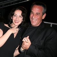 Un mode de vie atypique : Thierry Ardisson et Béatrice, mère de ses trois enfants, vivaient séparément entre deux régions