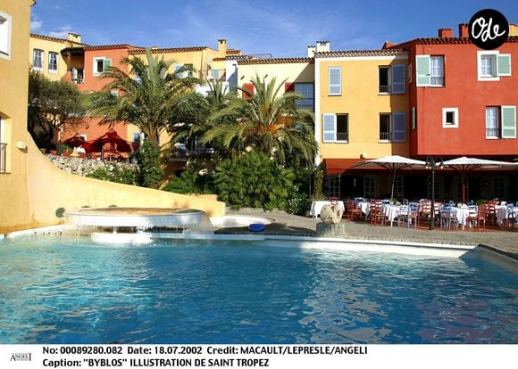 Si le label Palace disparaît, l'hôtel conserve son classement cinq étoiles ainsi que son image de référence dans l'hôtellerie de luxe. 

Quatre hôtels en France ont perdu leur statut de palace - "BYBLOS" ILLUSTRATION DE SAINT TROPEZ "PLAN LARGE". AGENCE / BESTIMAGE. AGENCE / BESTIMAGE