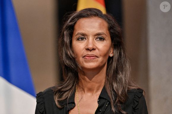 Si elle n'a pas fait une croix définitive sur l'amour, elle ne souhaite pas l'obtenir à n'importe quel prix.

Karine Lemarchand lors de l'événement 'L' amour est tout près' visant à réunir les agriculteurs et les chaînes de supermarchés à l'Hôtel de Région Sud à Marseille, France, le 30 avril 2025. Photo par Laurent Coust/ABACAPRESS.COM