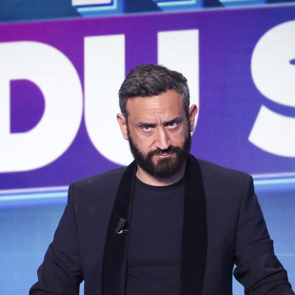 Exclusif - Cyril Hanouna, sur le plateau de l’émission « TPMP » présentée par C.Hanouna et diffusée en direct sur Youtube et sur toutes les box (SFR, FREE, Bouygues, MyCanal etc), Paris, France, le 20 mars 2025. © Jack Tribeca / Bestimage