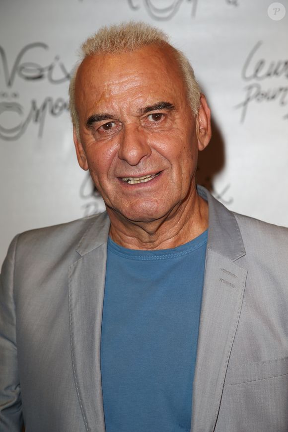 Michel Fugain à la 3ème édition du concert "Leurs Voix pour l'espoir" à l'Olympia à Paris, le 18 septembre 2014. 

Photo : Marc Ausset Lacroix / Bestimage