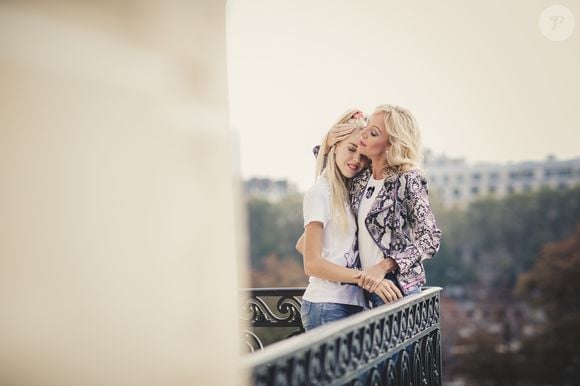 Exclusif - Rendez-vous avec Maria Carolina de Bourbon des Deux-Siciles et ses parents Charles et Camilla de Bourbon des Deux Siciles, pour Le Bal 2019. Le 4 novembre 2019
© Cyril Moreau / Le Bal / Bestimage

Les partenaires du Bal :
Shangri-La Hotel, Paris, l'hôtel du Bal
Harakh, le joaillier du Bal
Renault, la voiture du Bal

Les charités du Bal : Seleni et Enfants d'Asie
Maison de Couture : Ralph & Russo
Le maquillage : By Terry
Le coiffeur : Alexandre de Paris