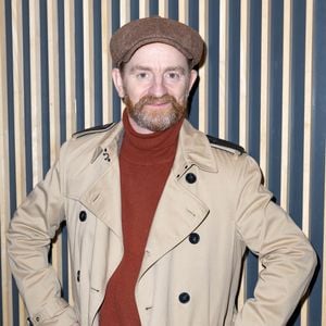 L'ex-compagnon de la chanteuse Olivia Ruiz file aujourd'hui le parfait amour avec une photographe ukrainienne. 

Mathias Malzieu - Avant Première Parisienne du film «Seule la terre est éternelle » à l'UGC Danton le 22 mars 2022. © Olivier Borde / Bestimage