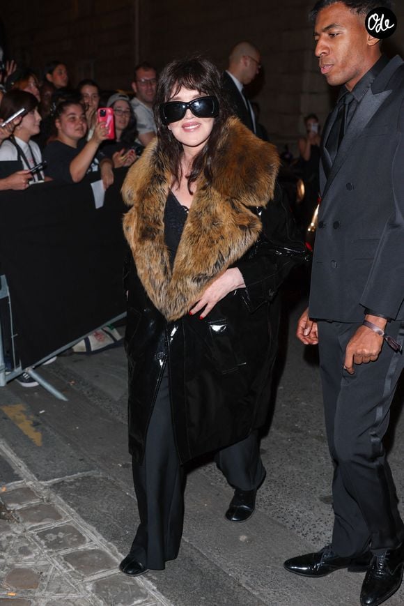 Isabelle Adjani à l'after-party du défilé Saint-Laurent lors de la Fashion Week de Paris (PFW), le 29 septembre 2026. Photo par Backgrid USA / Bestimage