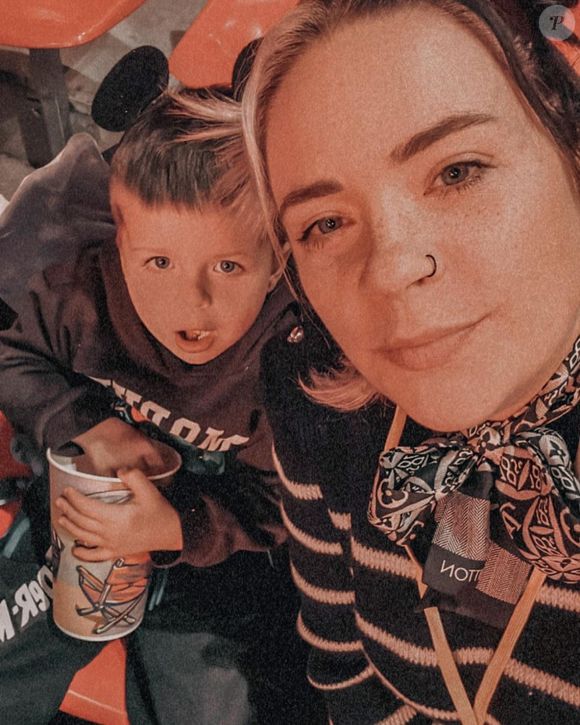 Manon de "The Voice" avec son fils Lenny