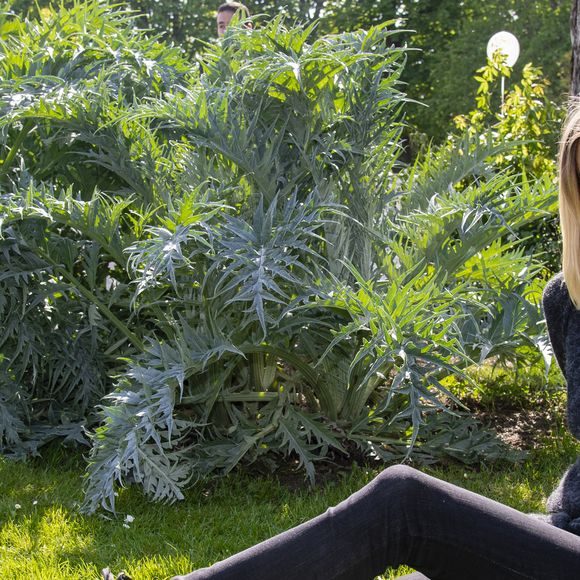 Semi-exclusif - Alexandra Rosenfeld (Miss France 2006) lors de la 3ème édition de la chasse aux oeufs de Pâques organisée par le comité du Faubourg Saint-Honoré en partenariat avec la Maison Dalloyau au jardin des Champs-Elysées, à Paris, France, le 17 avril 2019. © Pierre Perusseau/Bestimage