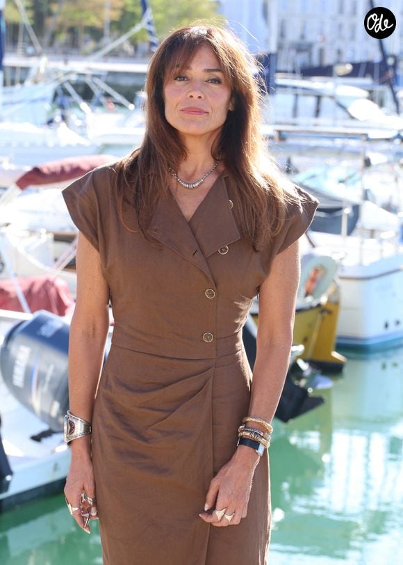 Sa disparition a profondément bouleversé ses partenaires de jeu.

Lola Dewaere au photocall de 'Soeurs'' lors de la 28ème édition du festival de la fiction à la Rochelle, France, le 16 septembre 2026. © Denis Guignebourg/Bestimage