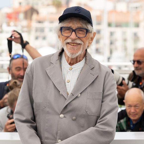 Pierre Richard Photocall de "L'Homme qui a vu l'ours qui a vu l'homme" lors du 78ème Festival International du Film de Cannes, le 22 mai 2025.
© Jacovides/Moreau/Bestimage