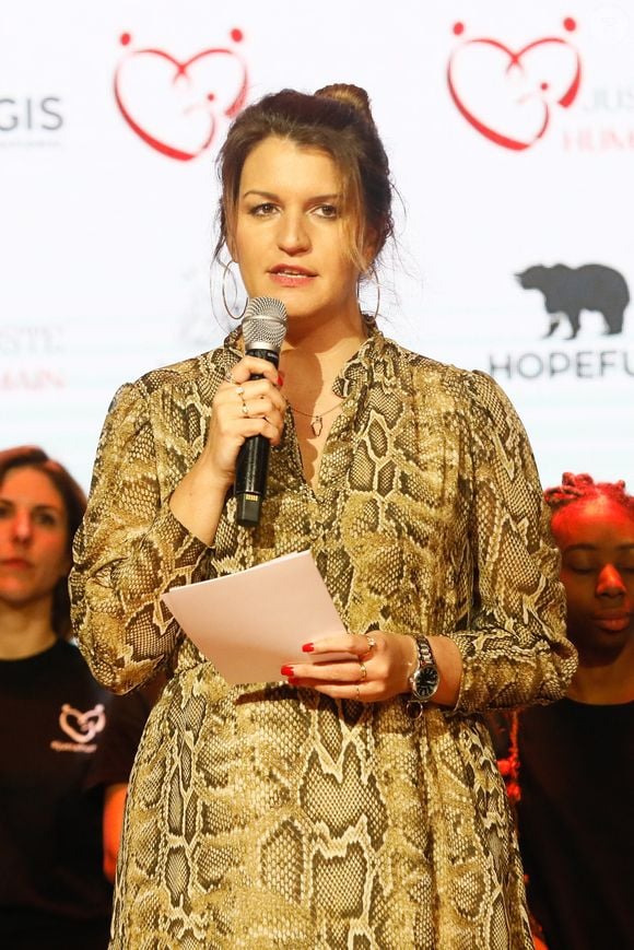 Marlène Schiappa - Gala des 10 ans de l'association "Juste Humain" au Paradis Latin à Paris le 04 avril 2023. Slimane et ses amis ont enchanté la scène du Paradis Latin pour célébrer l’engagement de l’association « Juste Humain » qui œuvre depuis 10 ans au chevet des enfants et des adolescents hospitalisés. Une occasion unique pour faire connaitre la vocation de l’association et ses nombreuses actions.  © Christophe Clovis / Bestimage