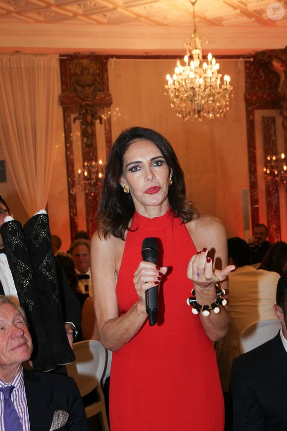 Adriana Abascal lors d'une soirée caritative pour l'association Children for Peace aux salons Hoche à Paris le 4 juin 2025.

© Philippe Baldini / Bestimage