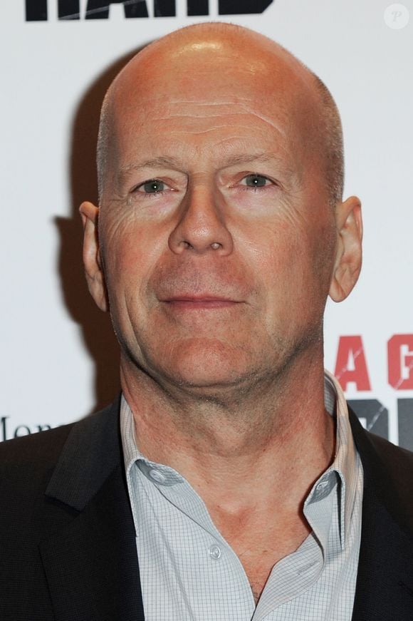 Bruce Willis - Première du film "Die Hard : Belle journée pour mourir" à Londres. Le 7 février 2013. AGENCE / BESTIMAGE
