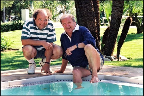 Jacques Villeret et Pierre Mondy dans les années 1990 à Saint-Tropez. © Bestimage