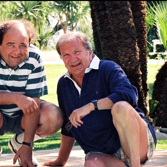 Jacques Villeret et Pierre Mondy dans les années 1990 à Saint-Tropez. © Bestimage