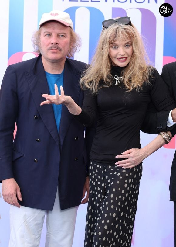 Philippe Katerine, Arielle Dombasle - Photocall de 'Les derniers jours de Charles Baudelaire' lors de la 65eme édition du Festival TV De Monte Carlo le 14 Juin 2026 © Denis Guignebourg /Bestimage