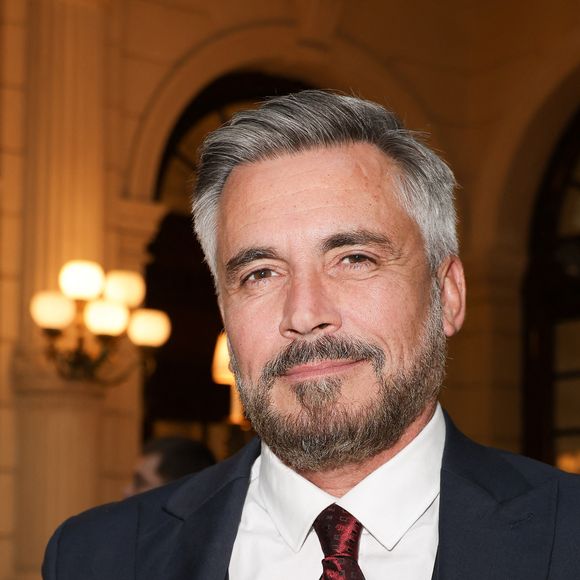 Il y a 26 ans, l’animateur a traversé une période très compliquée, au point de quitter la France pour tenter de se reconstruire aux États-Unis.

Exclusif - Olivier Minne - Soirée de Gala caritative des Invincibles au profit de la recherche contre la maladie de Charcot à l'InterContinental Paris Le Grand © Coadic Guirec/Bestimage