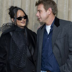 Le très attendu premier défilé haute-couture de Jonathan Anderson pour Dior a notamment eu lieu avec pour décor le musée Rodin.

Rihanna et Jonathan Anderson (J.W. Anderson) - Greeting au défilé Dior "Collection Haute Couture Printemps/Eté 2026" lors de la Fashion Week de Paris (PFW), au musée Rodin, à Paris, France, le 26 janvier 2026. © Olivier Borde/Bestimage