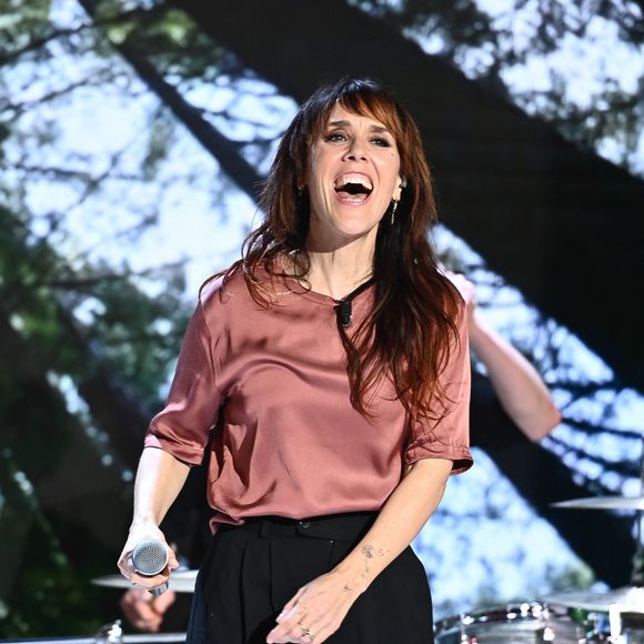 L'artiste Zaz

Exclusif - Zaz - Enregistrement de l'émission "Vivement dimanche" au studio Rive gauche, le 18 mars 2025, présentée par M.Drucker, et diffusée le 23 mars 2025 sur France 3. 
© Guillaume Gaffiot / Bestimage