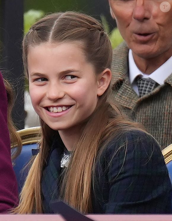 La princesse Charlotte de Galles - La famille royale britannique assiste aux célébrations du 80ème anniversaire de la fin de la Seconde guerre mondiale (VE Day) à Londres, le 5 mai 2025 © Julien Burton / Bestimage