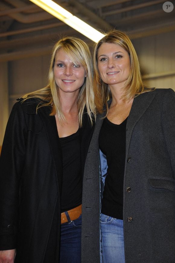 Élodie Ageron et Sandrine Arcizet (Les animau de la 8) à Paris en 2011. Bestimage