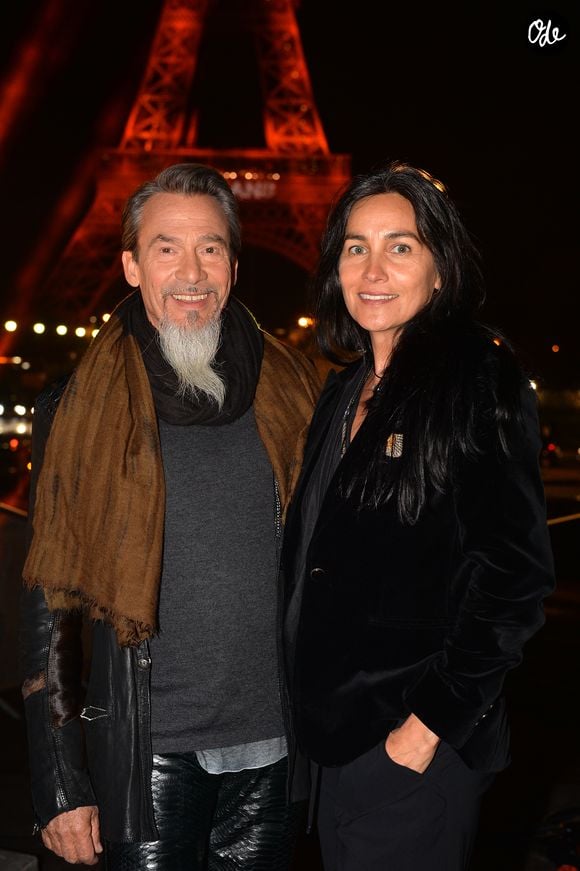 Exclusif - Florent Pagny et sa femme Azucena Caman - Backstage du concert anniversaire des 130 ans de la Tour Eiffel à Paris, le 2 octobre 2019. 

© Perusseau-Veeren/ Bestimage