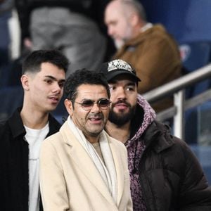 Jamel Debbouze, Leon Debbouze et Oli assistent au match McDonald's de Ligue 1 entre le Paris Saint-Germain FC et l'Olympique de Marseille au Parc des Princes le 08 février 2026 à Paris, France. Photo by Florian Poitout/ABACAPRESS.COM