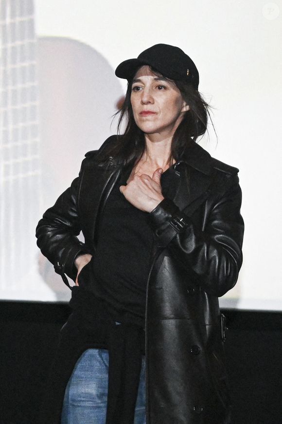 Mais voilà que selon nos confrères de "Deadlines", la saison 2 de la série ne verra jamais le jour.
Charlotte Gainsbourg assiste à la première du film La Vie Pour De Vrai au cinéma UGC de Brouckere le 4 avril 2023 à Bruxelles, Belgique. ©F.Andrieu/Agencepeps/CC/ABACAPRESS.COM