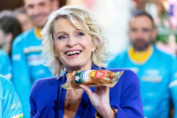 Les rumeurs ont même poussé le maire de son village a téléphoné à un maire voisin

Sophie Davant tient dans ses mains des saucisses de Morteau lors du Téléthon 2024, à Saint Denis, près de Paris, France, le 30 novembre 2024. Photo par Alexis Jumeau/ABACAPRESS.COM