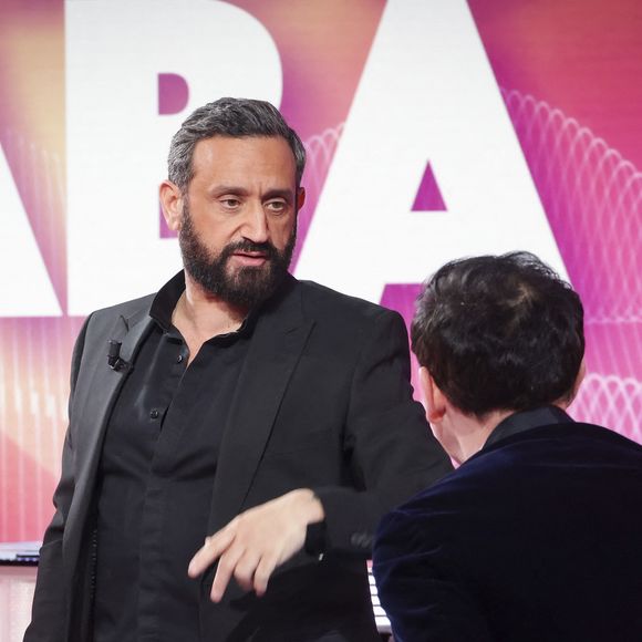 Exclusif - Cyril Hanouna, sur le plateau de l’émission « TPMP » présentée par C.Hanouna et diffusée en direct sur Youtube et sur toutes les box (SFR, FREE, Bouygues, MyCanal etc), Paris, France, le 19 mars 2025. © Jack Tribeca / Bestimage