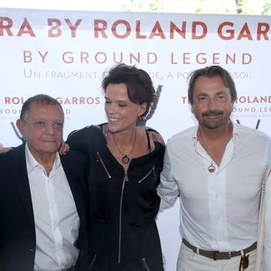 Exclusif - Muriel Robin, Édouard Nahum (Bijoutier), Anne Le Nen, Henri Leconte et sa compagne Maria Dowlatshahi -- Présentation du Collier " Terra by Roland Garros " créé par Anne Le Nen, Présidente de Ground Legend, au restaurant Laurent à Paris, France le 22 Mai 2026.

© Bertrand Rindoff/Bestimage