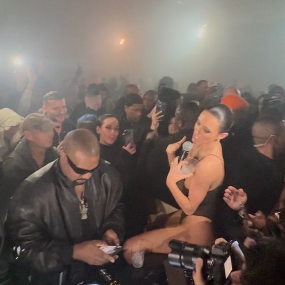 Exclusif - Bianca Censori vole la vedette lors d'une after-party des Grammys à Los Angeles, le 3 février 2025 © Backgrid USA / Bestimage