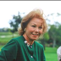 Nadine de Rothschild sans nouvelles de ses quatre petites-filles, l'héritage d'œuvres d'art inestimables au cœur de cette affaire