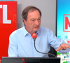 Face à la flambée historique des prix du carburant, Michel-Edouard Leclerc avait promis la veille une baisse imminente d'environ trente centimes.

Michel-Edouard Leclerc sur le plateau de Thomas Sotto, sur RTL.