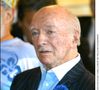 Bernheim souligne que même les femmes de Barclay ne le connaissaient pas vraiment.
Eddie Barclay assiste au mariage de Stéphane Collaro à l'Hôtel de Ville de Levallois, le 06 mai 2004. Photo par Klein-Hounsfield/ABACA.
