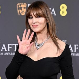 Monica Bellucci apprécie notamment l’accès à la culture qu’offrent Paris et Rome.

Monica Bellucci au photocall des BAFTA (British Academy Film Awards) 2026 au Royal Festival Hall de Waterloo à Londres, Royaume Uni, le 22 février 2026. © Mario Mitsis/Backgrid/Bestimage