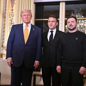 French president Emmanuel Macron meets U.S. President-elect Donald Trump in Paris, Volodymyr Zelenskiy will travel to Paris to attend the re-opening of Notre-Dame cathedral on Saturday, and use the trip to hold talks with U.S, at the Elysee presidential Palace in Paris, France, on December 7, 2024. © Jeanne Accorsini/Pool/Bestimage