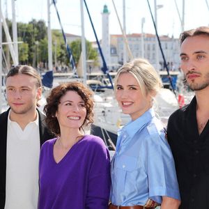 Malgré les tensions et les sommes importantes en jeu, les scénaristes d'ITC ont décidé de ne pas faire appel pour mettre fin au conflit.

Lucien Belves, Elsa Lunghini, Sabine Perraud, Galaad Quenouillere - Photocall de la série "Ici tout commence" lors de la 26ème Edition du Festival de la Fiction de La Rochelle. Le 14 septembre 2024
© Patrick Bernard / Bestimage