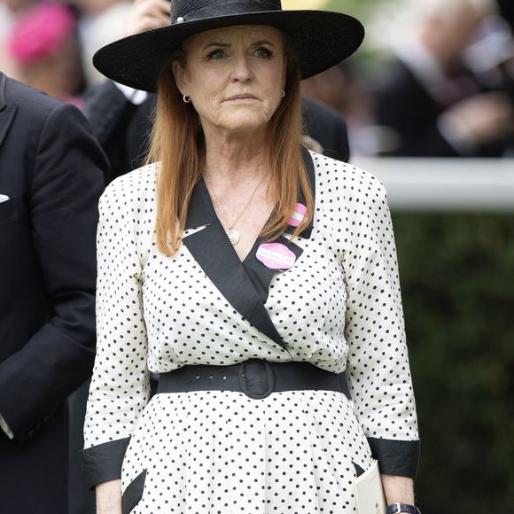 Sarah Ferguson lors de la quatrième journée des courses de Royal Ascot, qui se déroulent sur l'hippodrome d'Ascot, dans le Berkshire, en Angleterre. Photo by GoffPhotos.com