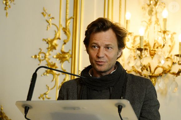 De quoi préserver la vue, protéger la peau et renforcer le système immunitaire du journaliste.

Laurent Delahousse à la conférence de presse de la Flamme Marie Claire à l'hôtel Marois dans les salons France-Amériques à Paris le 14 juin 2016. © Coadic Guirec / Bestimage