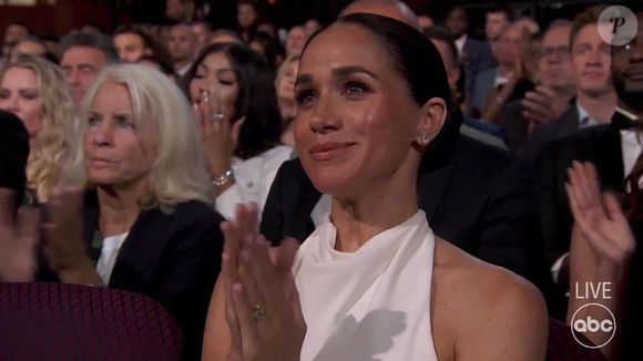Des raisons qui ont convaincu Netflix de ne pas poursuivre sa collaboration avec le couple Sussex

Le prince Harry, duc de Sussex et Meghan Markle, duchesse de Sussex, lors de la cérémonie des "ESPY Awards 2024" à Los Angeles, le 11 juillet 2024. Backgrid UK/ Bestimage