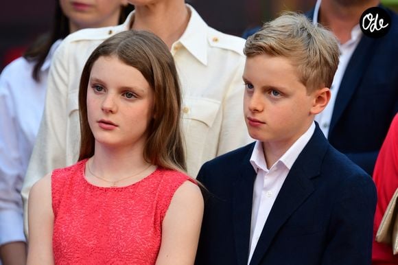 Leur élégance et leur complicité ont marqué les photographes présents sur place.

Le prince Jacques de Monaco, marquis des Baux, La princesse Gabriella de Monaco, comtesse de Carladès lors de l’inauguration  d’un quartier dédié à la principauté à Europa-Park à Rust en Allemagne le 29 juin 2026. © Romain Doucelin / Bestimage