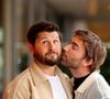 Désormais sorti d'affaire, un rebondissement vient d'être annoncé dans l'affaire :
Christophe Beaugrand et son mari Ghislain Beaugrand-Gerin au village lors des Internationaux de France de Tennis de Roland Garros 2025, à Paris, France, le 2 Juin 2025. © Jacovides-Moreau/Bestimage