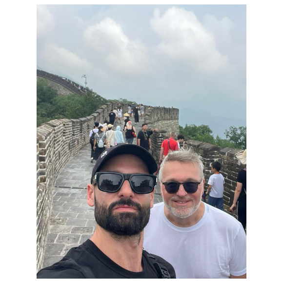 Laurent Ruquier et Hugo Manos : le couple en vacances en Chine.