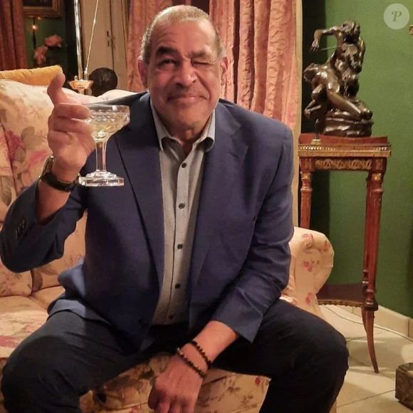 Glorian Kabongo s'en est allé à 57 ans 

Glorian Kabongo, acheteur d'"Affaire conclue", sur France 2