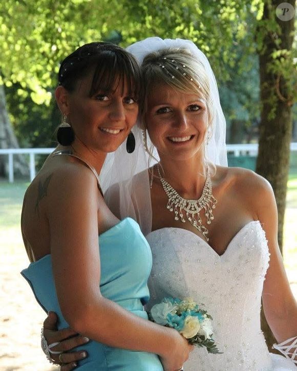 Ambre Dol de "Familles nombreuses" dévoile des photos de son premier mariage