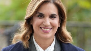 Alors qu’elle attend son 2e enfant, Sonia Mabrouk pourrait quitter CNews et rebondir sur une autre chaîne