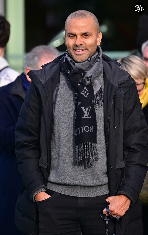 Tony Parker - Le joueur international français de basket-ball  et pivot des Spurs de San Antonio (NBA) V.Wembanyama est revenu dans sa ville du Chesnay-Rocquencourt (Yvelines) pour inaugurer deux terrains de basket en partie financés par la fondation des San Antonio Spurs, en France, le 21 janvier 2025. © Christian Liewig/Bestimage