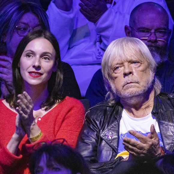 Renaud avec sa fille Lolita pour un beau moment

Exclusif - Renaud et sa fille Lolita Séchan - Enregistrement de l'émission "Joyeux anniversaire Renaud" au Dôme de Paris, sur France 2. © Cyril Moreau / Bestimage