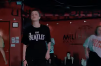 Shiloh PItt dans "Pitt Dances to Doja Cat"