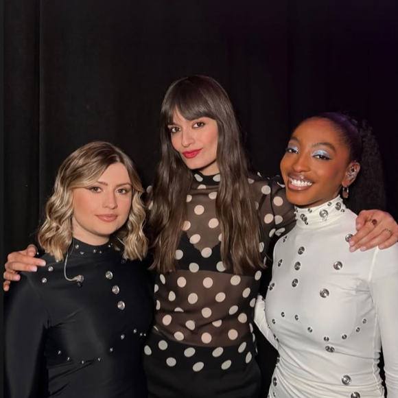 Marine et Ebony avec Clara Luciani, marraine de la "Star Academy 2024". Instagram @jesuisclaraluciani