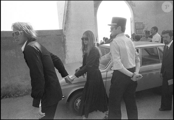 Enterrement de la mère de Brigitte Bardot, Anne-Marie Mucel (1912-1978). 

DANIEL ANGELI / BESTIMAGE